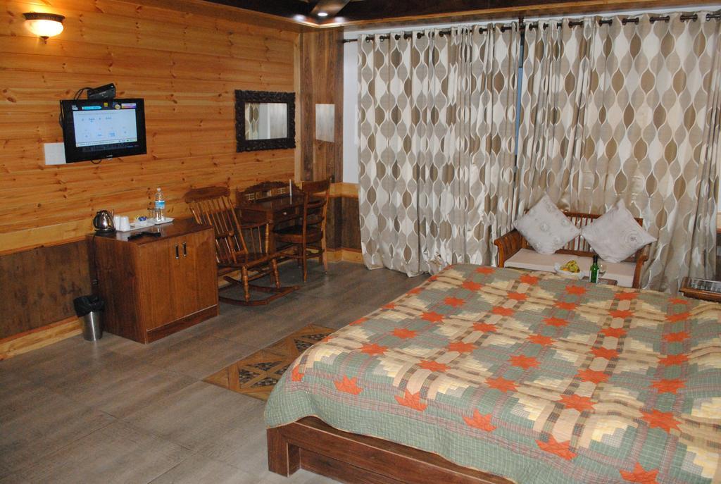 Vivaan The Sunrise Resort Manāli Exteriér fotografie
