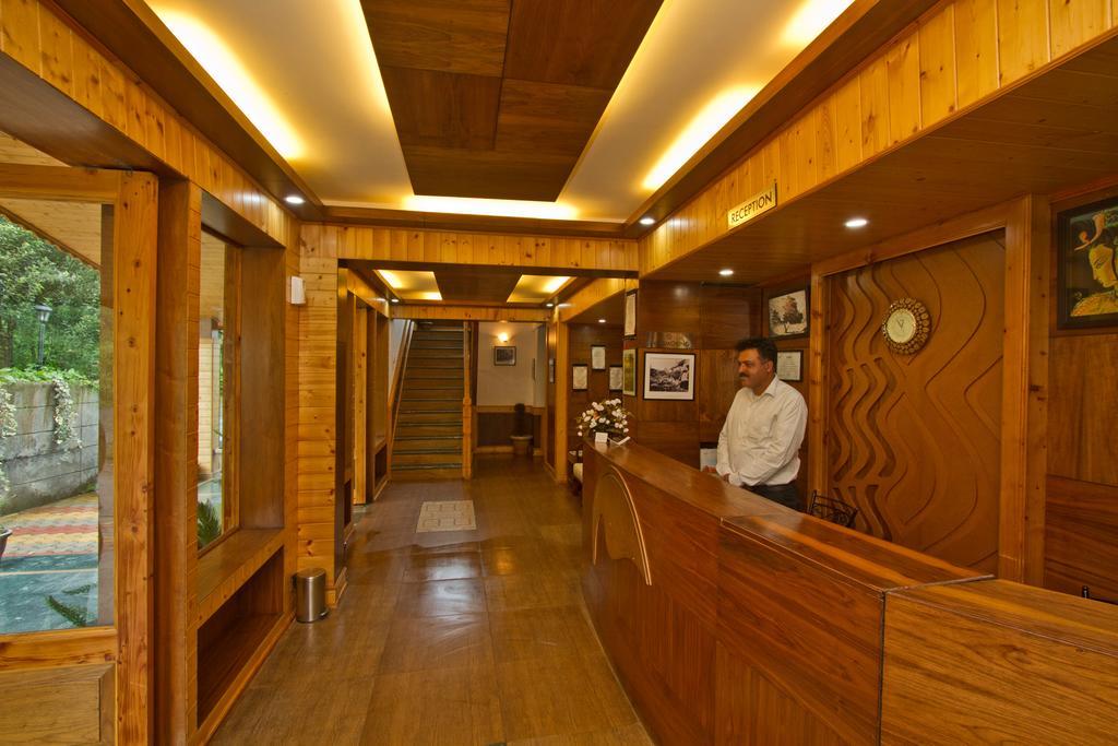 Vivaan The Sunrise Resort Manāli Exteriér fotografie